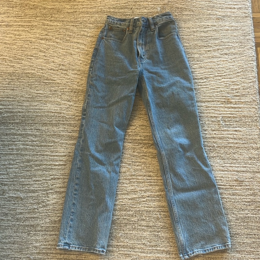 Abercrombie & Fitch 90's straight ultra high rise jeans